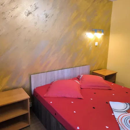 펜션 Casa De Vacanta Anni - 2 Min De Piata 데포리노드