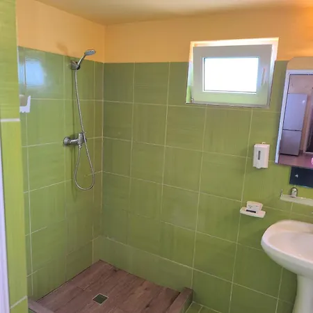 Casa De Vacanta Anni - 2 Min De Piata * Észak-Eforie