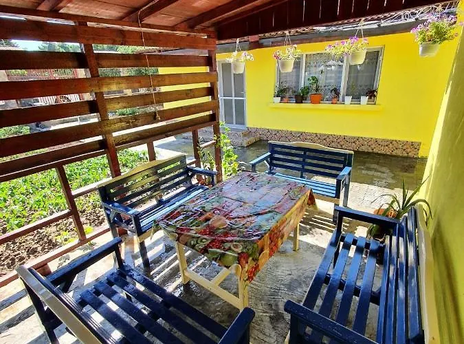 Casa De Vacanta Anni - 2 Min De Piata 펜션 데포리노드