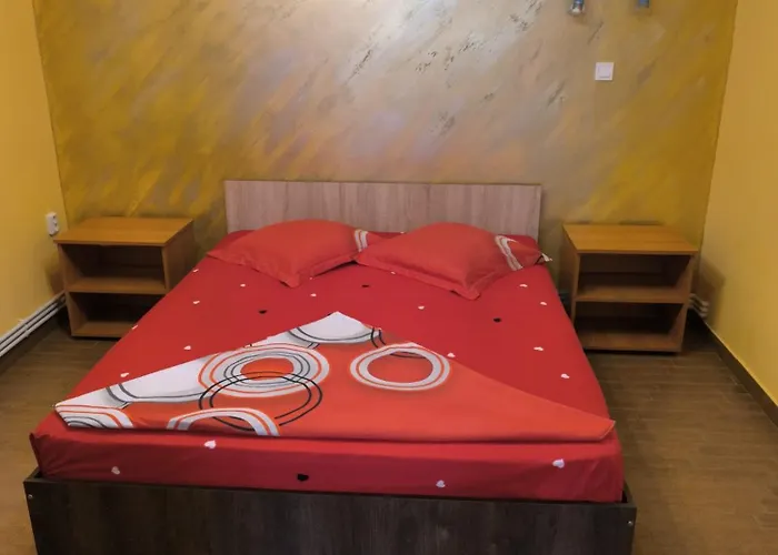 Casa De Vacanta Anni - 2 Min De Piata * 데포리노드